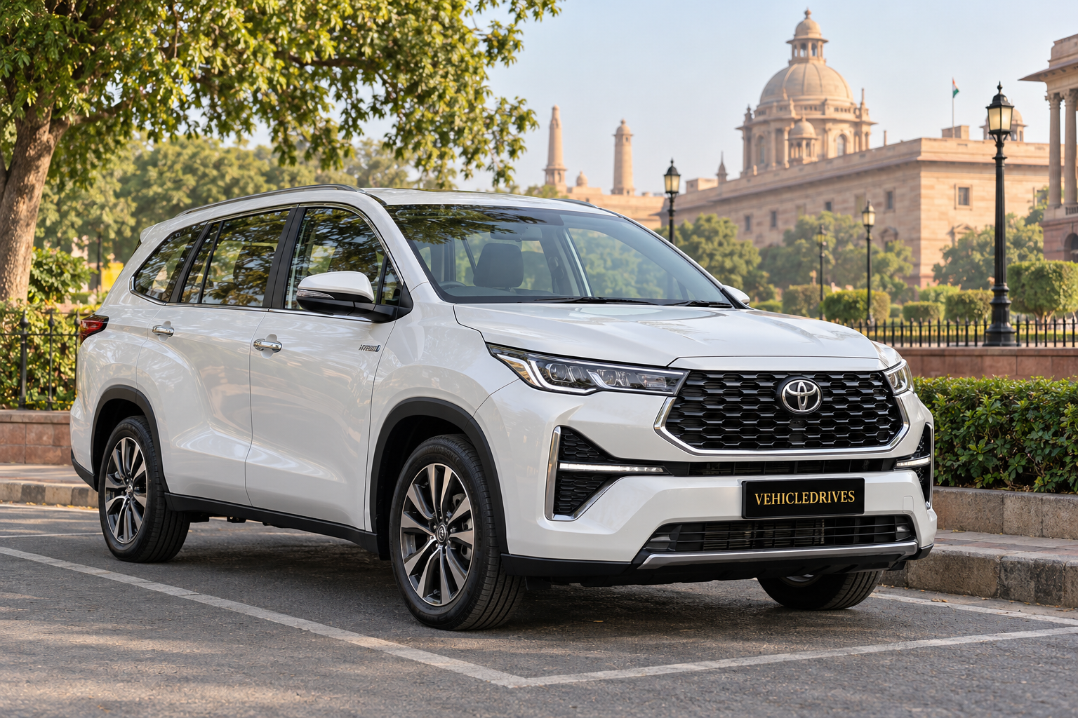 white innova hycross on a delhi avenue